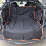 Schwarz mit orangem Rand
